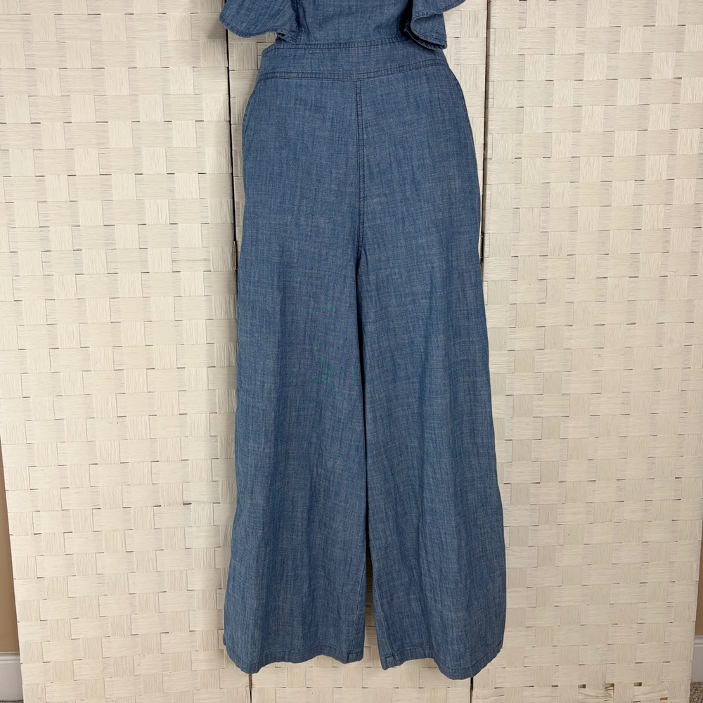 Top Shop Jumpsuit Women Size 6 Blue Chambray Ruffle Open Back Wide Leg Cutout - Picture 3 of 10